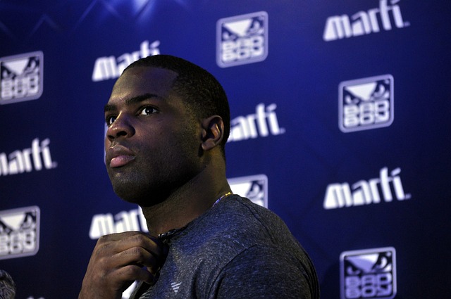 科技围堵 科技围堵